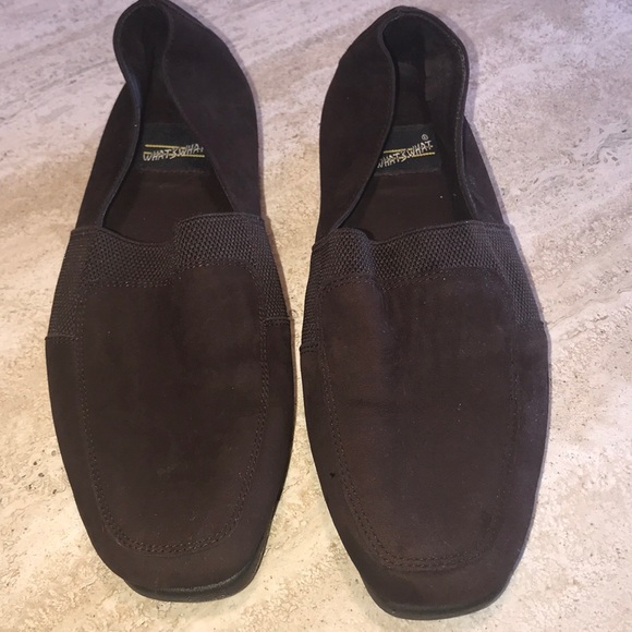 What’s What Cushioned Suede like Walking Flat - Picture 1 of 3